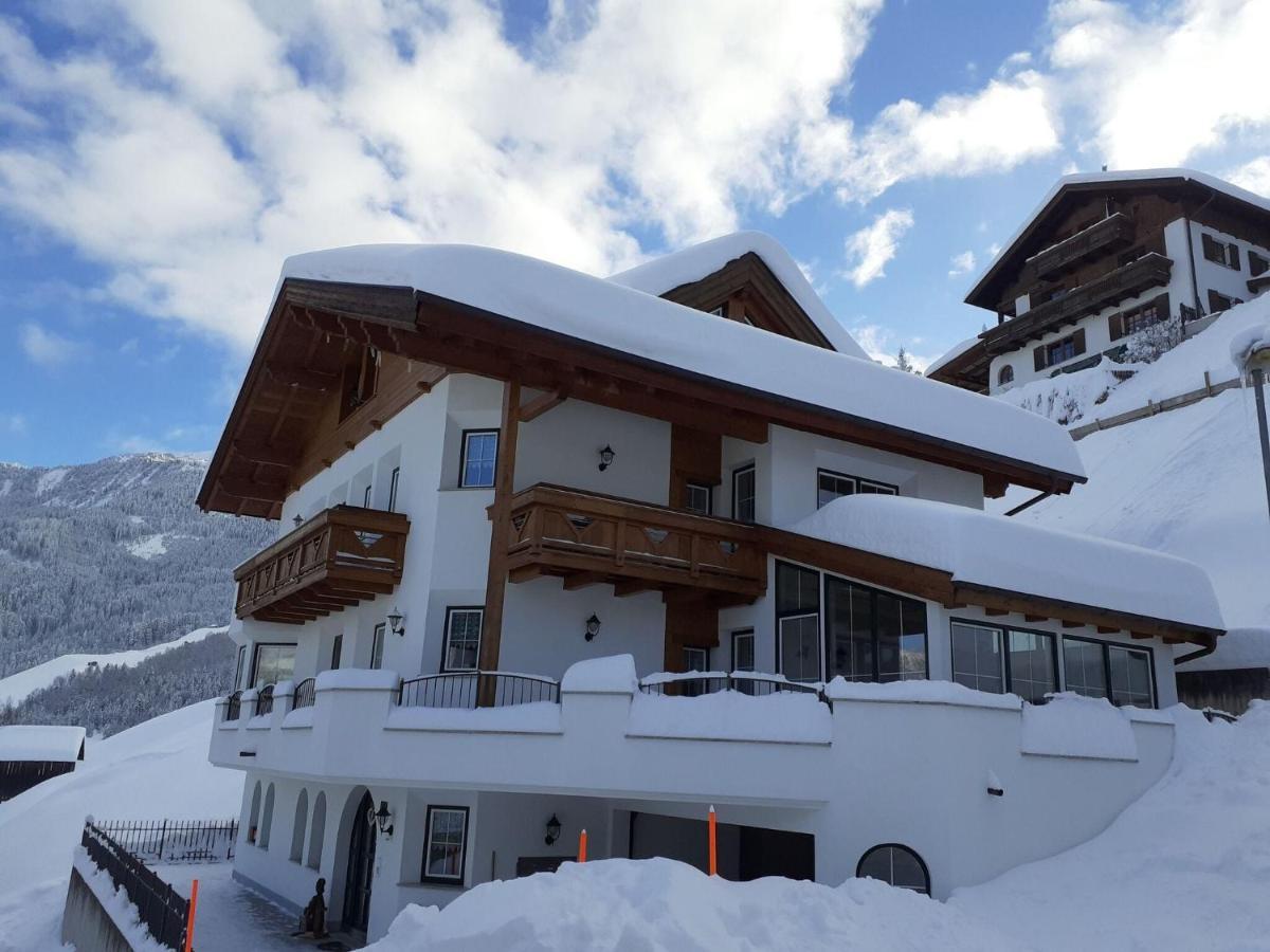 Modern Apartment In Hochgallmigg With Balcony Luaran gambar
