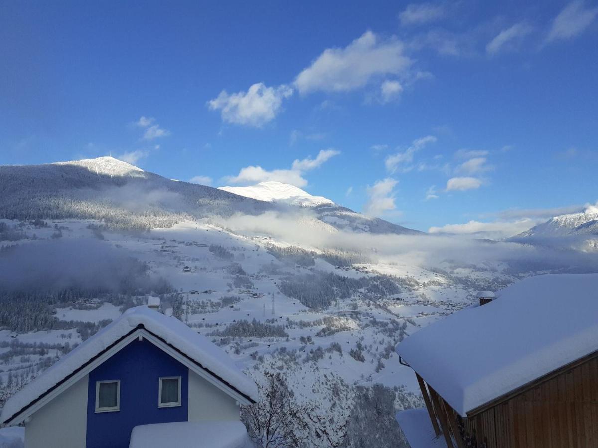 Modern Apartment In Hochgallmigg With Balcony Luaran gambar