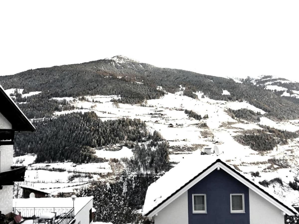Modern Apartment In Hochgallmigg With Balcony Luaran gambar